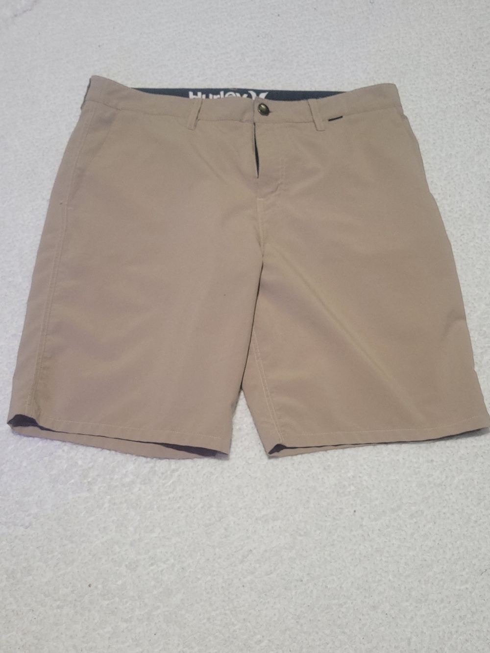 Hurley Men's Flat Front Shorts in Tan